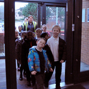 Bayards Y2 Visit the New Library